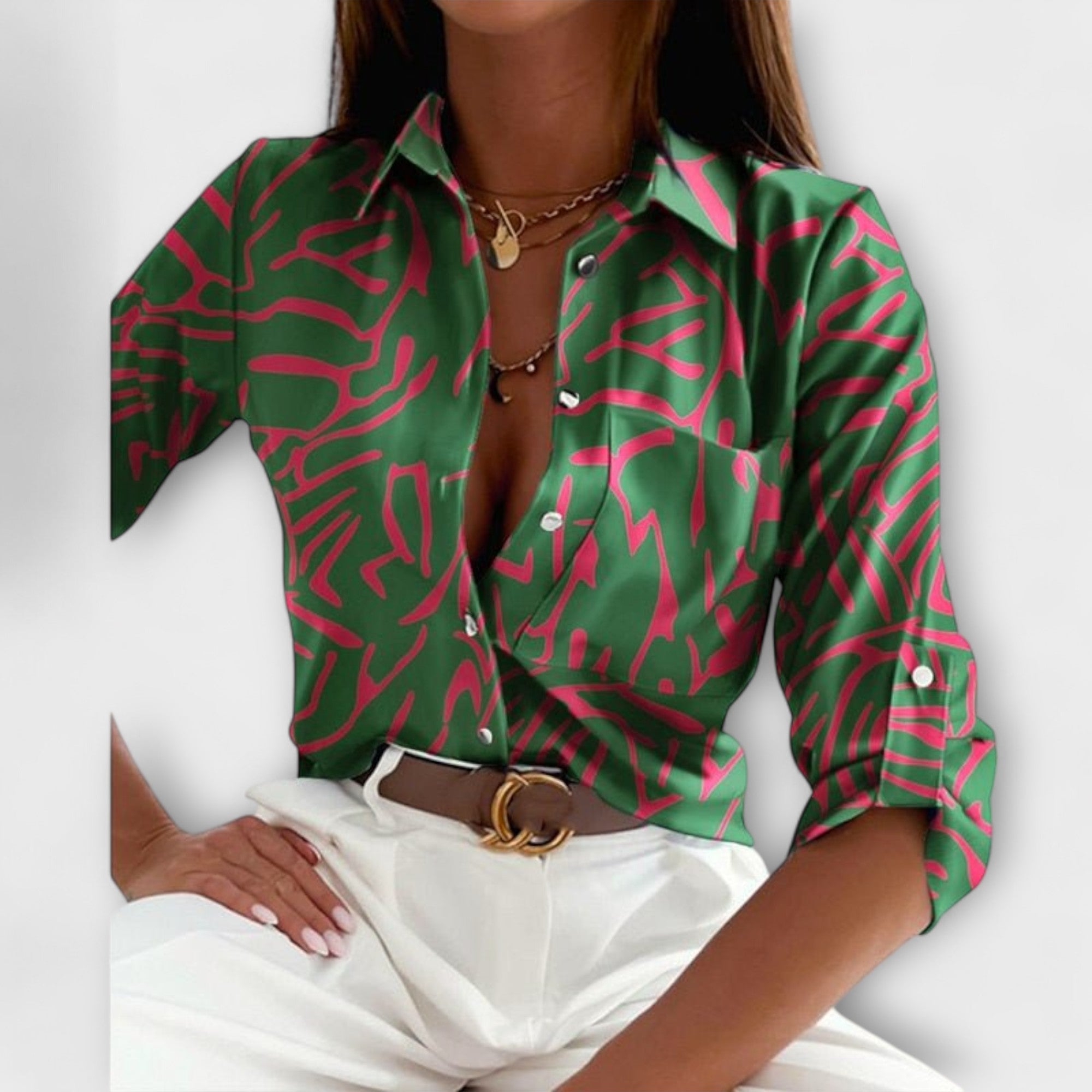 Blouse with classic collar